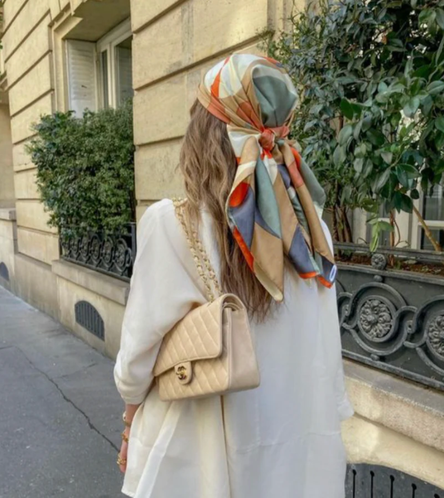 6 ultimate travel hairstyles with Superior Hair