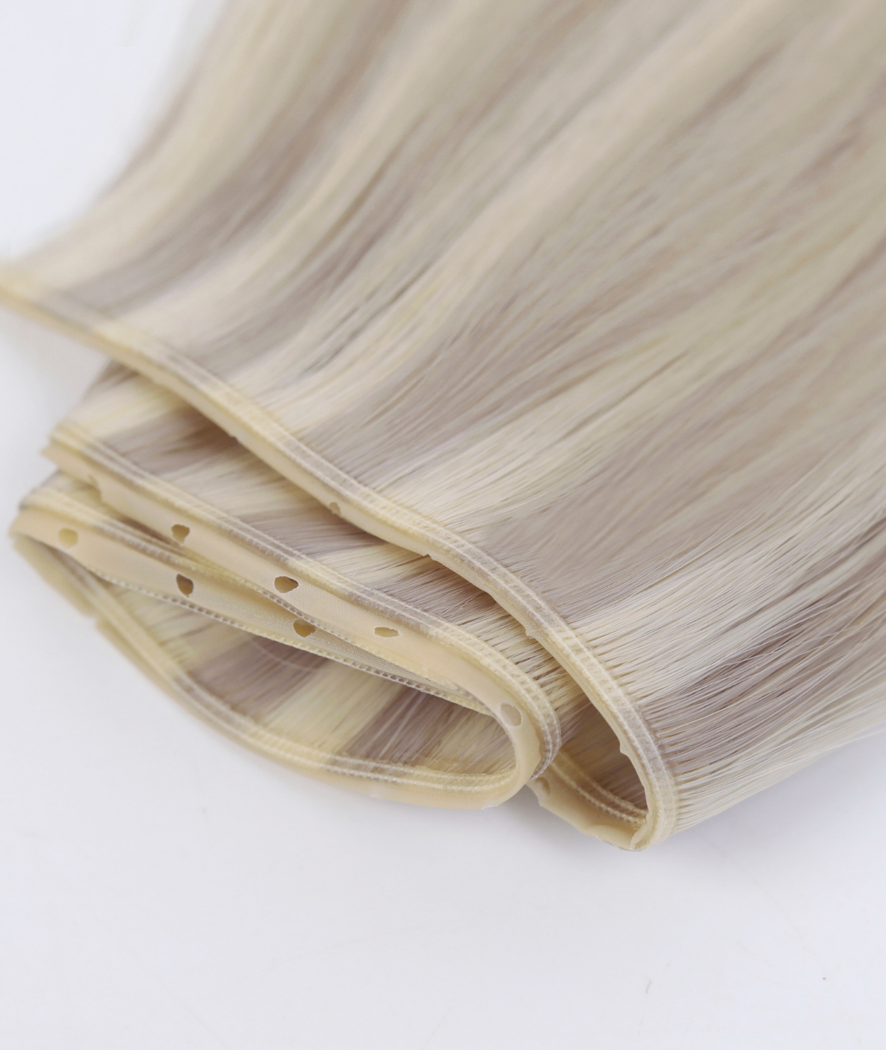 #18/60 Pearl Ash Blonde Highlights Butterfly Genius Weft Extensions