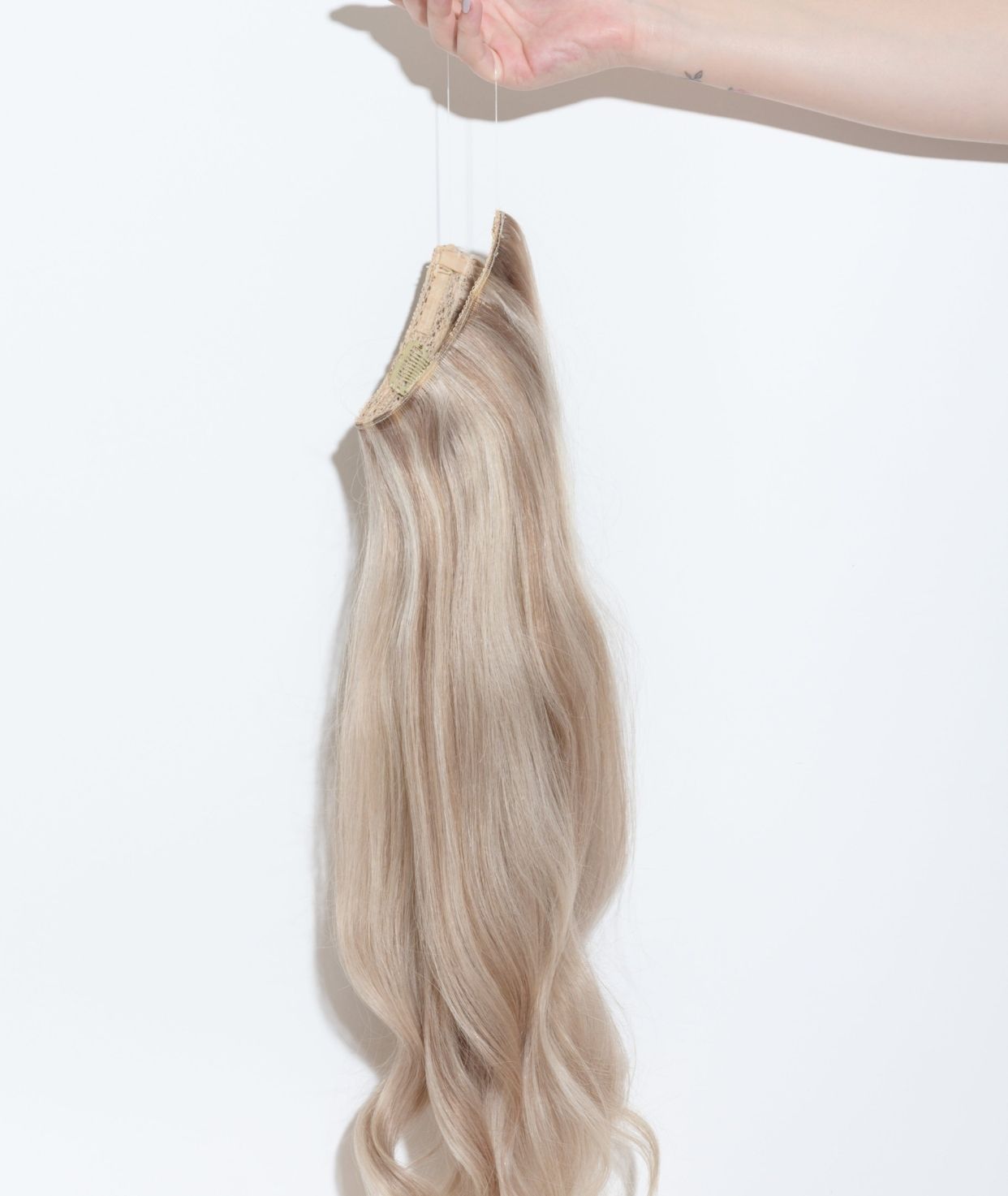 #18/60 Pearl Ash Blonde Highlights Classic Halo Hair Extensions