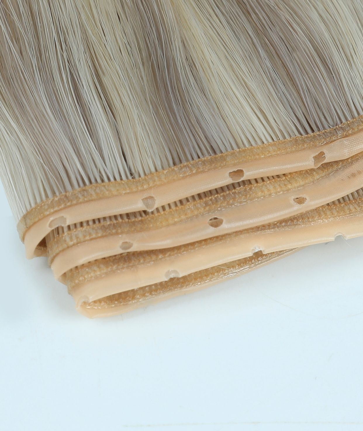 #18/60 Pearl Ash Blonde Highlights Butterfly Genius Weft Extensions