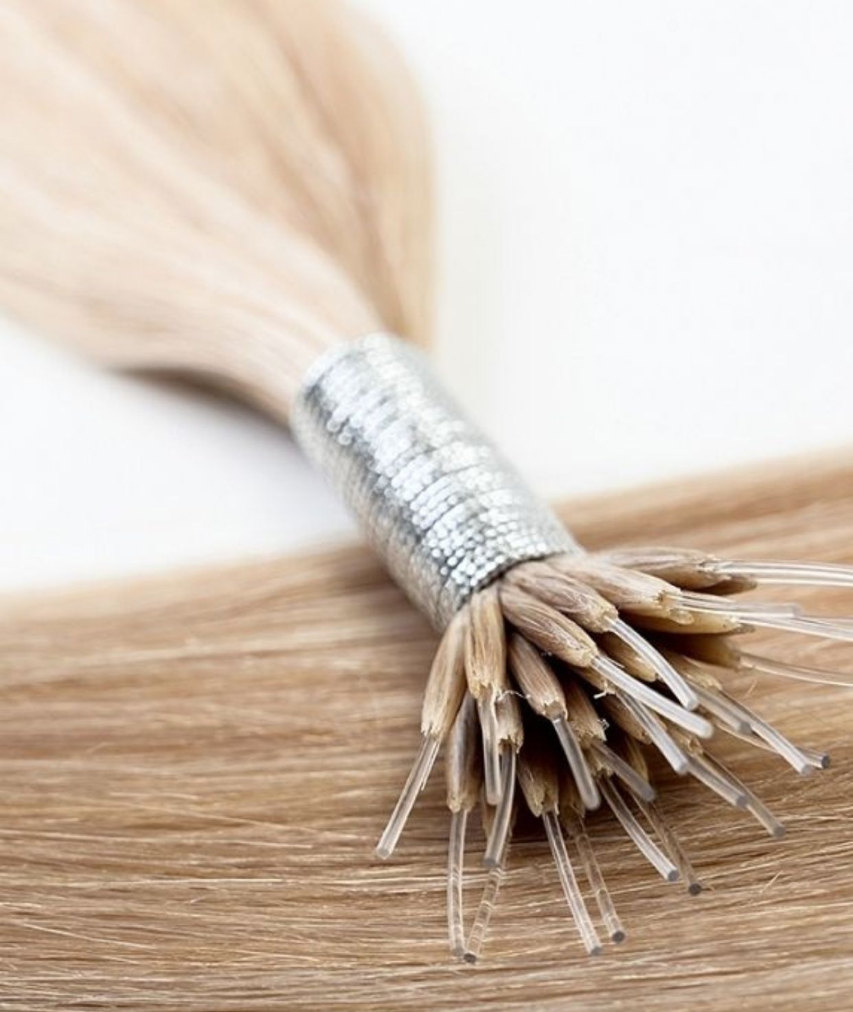 #18/60 Pearl Ash Blonde Highlights Nano Tip Hair Extensions