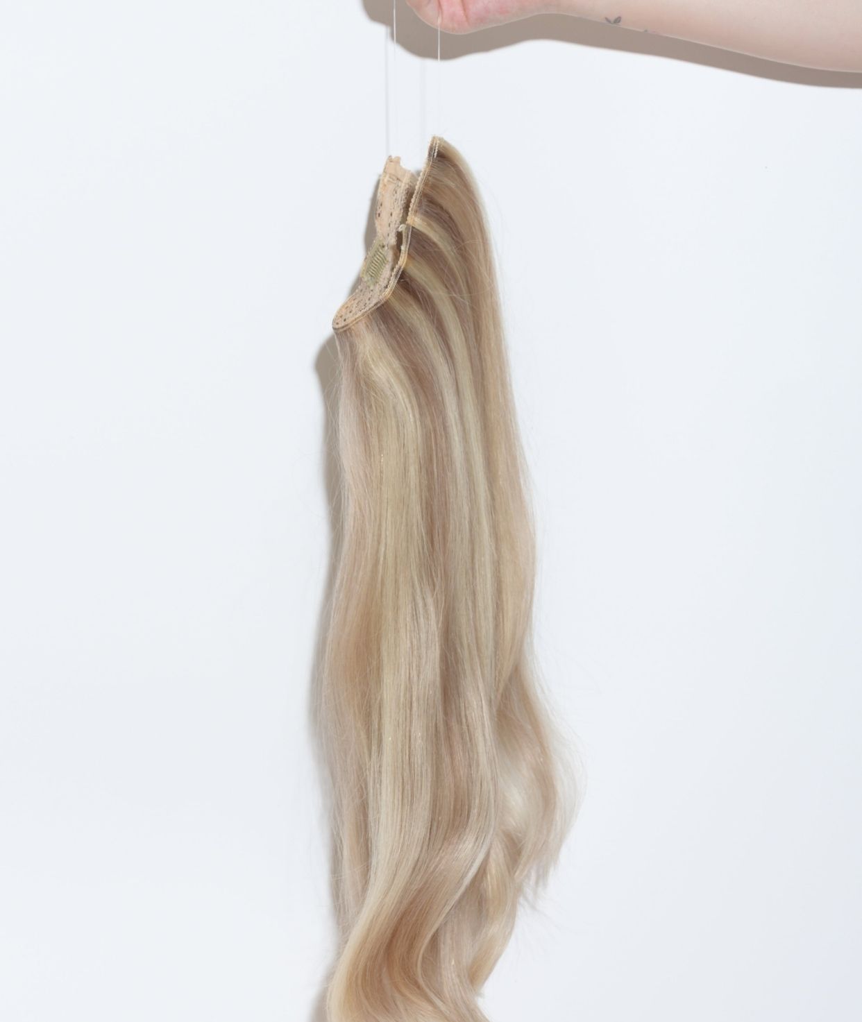 #18/613 Ash Blonde Highlights Classic Halo Hair Extensions