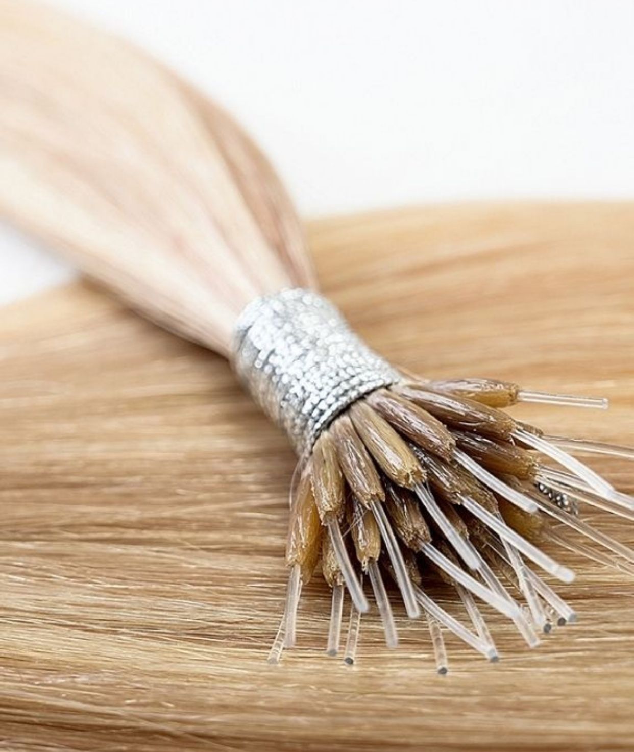 #18/613 Ash Blonde Highlights Nano Tip Hair Extensions