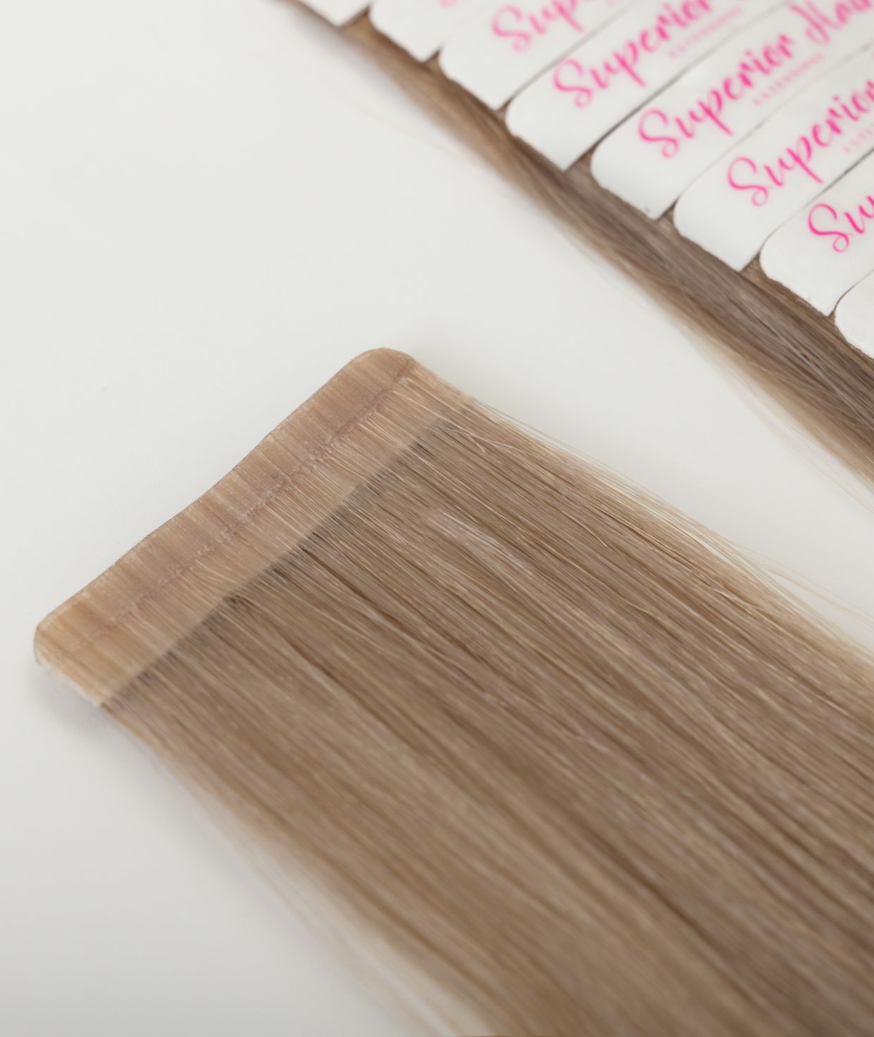 #18 Dark Ash Blonde Seamless Tape In Extensions