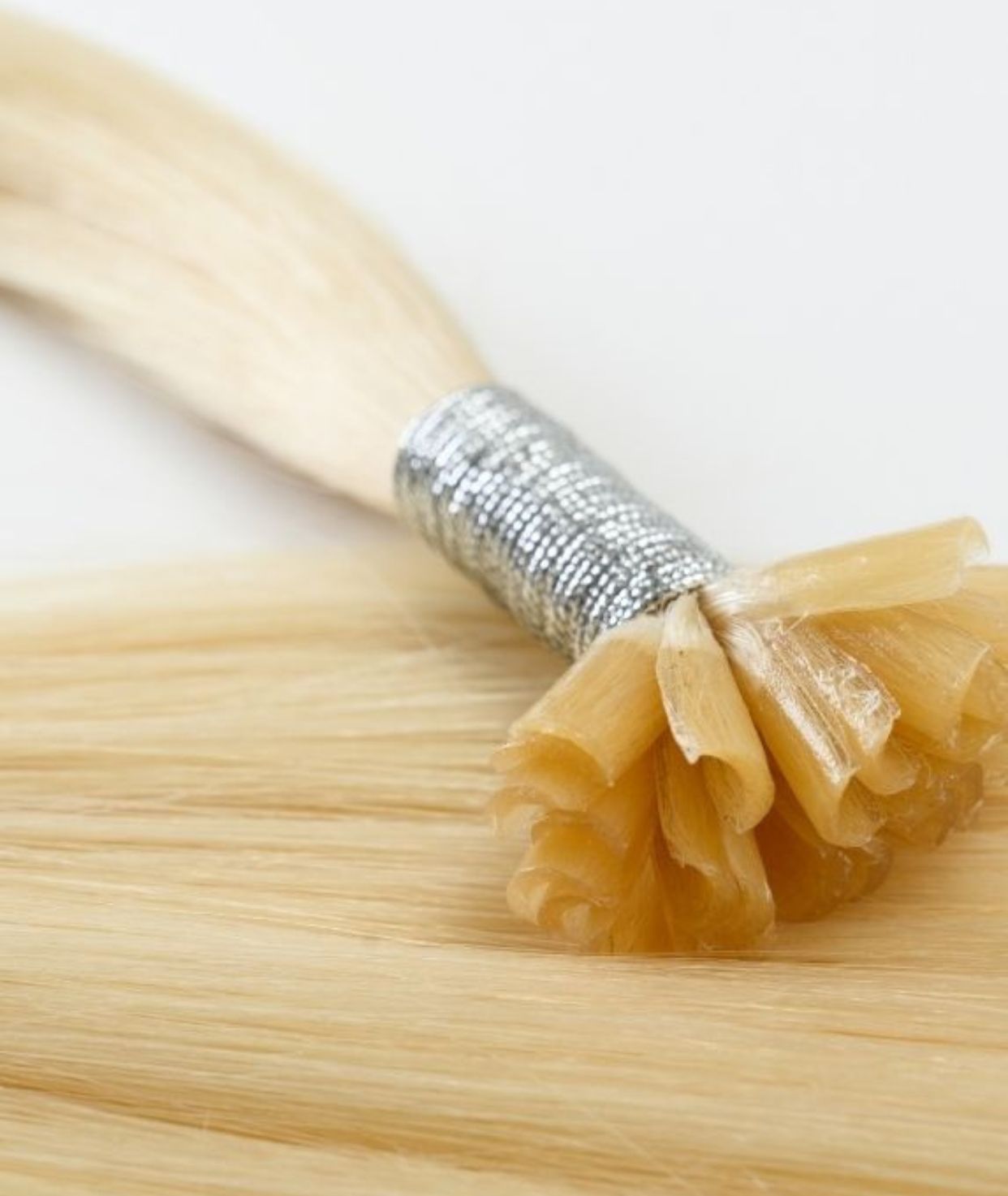 #613 Platinum Blonde Pre Bonded U Tip Extensions