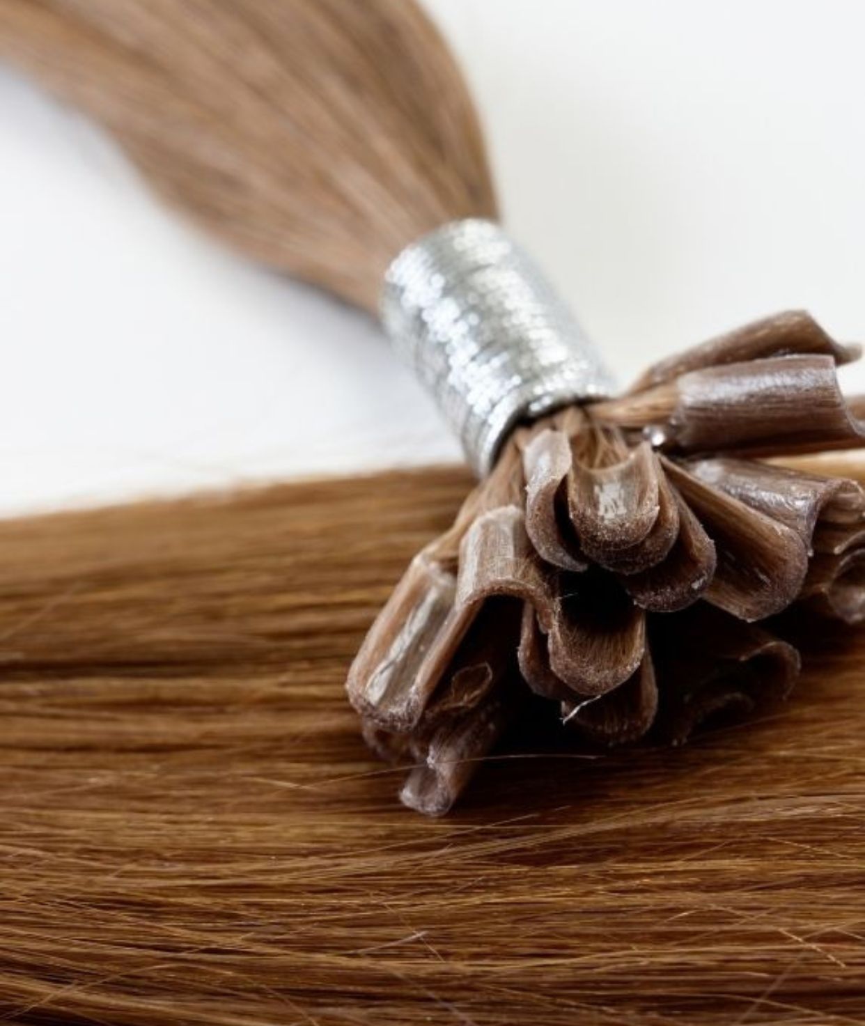 #8 Natural Light Brown Pre Bonded U Tip Extensions