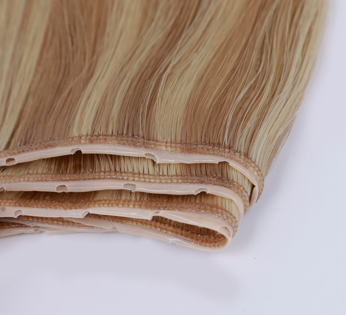 #16/22 Caramel Light Blonde Mix Butterfly Weft Extensions