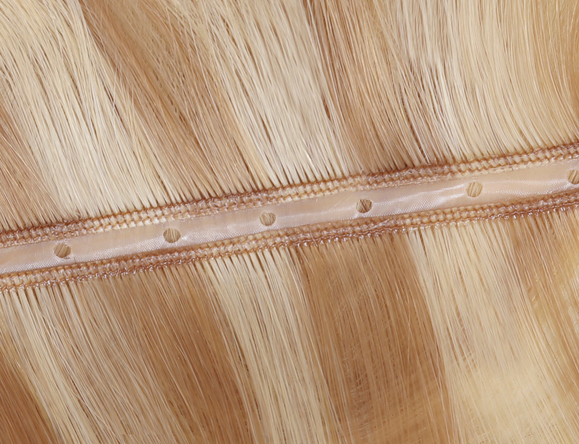 #16/22 Caramel Light Blonde Mix Butterfly Genius Weft Extensions