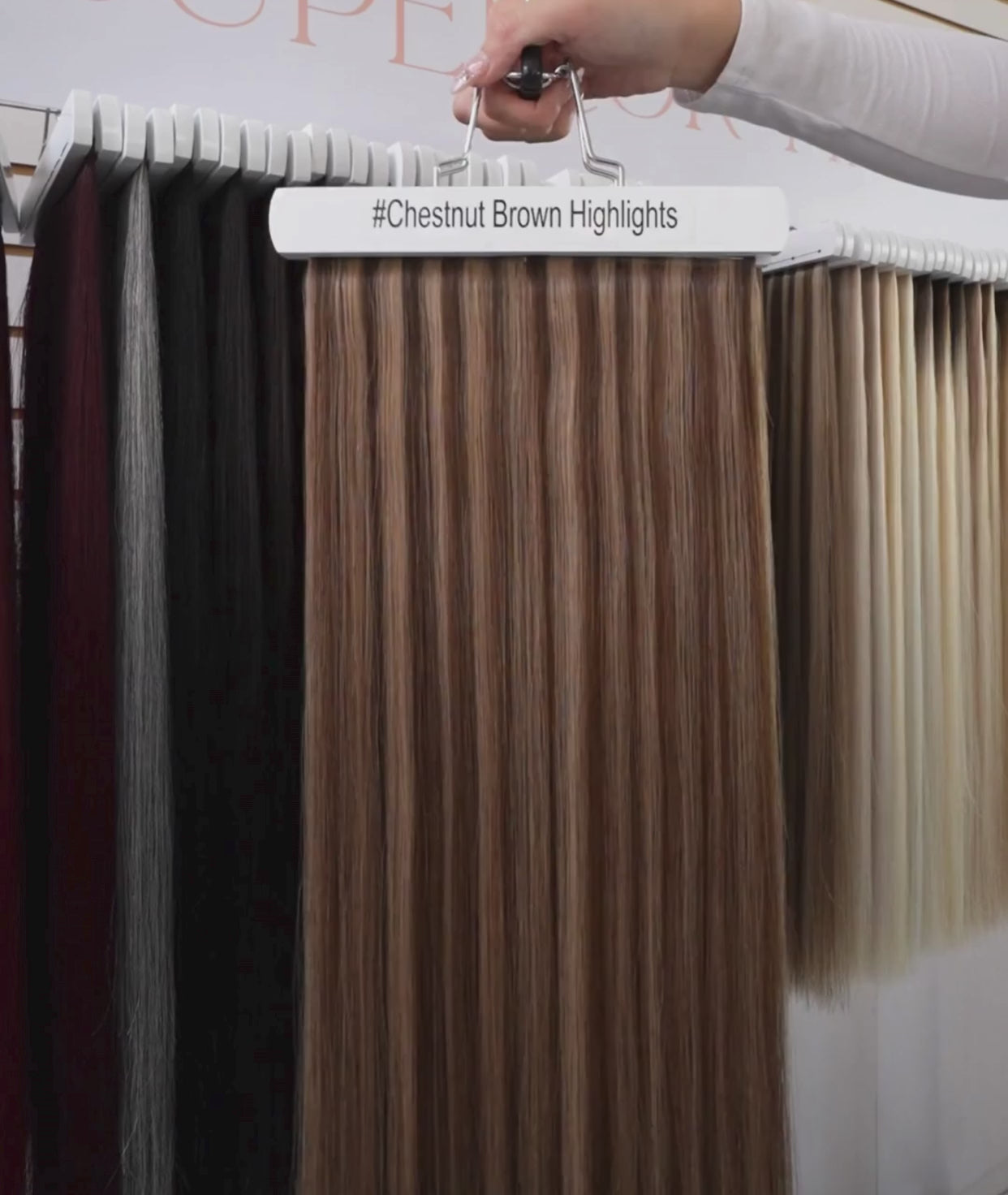 Load video: #Chestnut Brown Highlights Pre Bonded U Tip Extensions