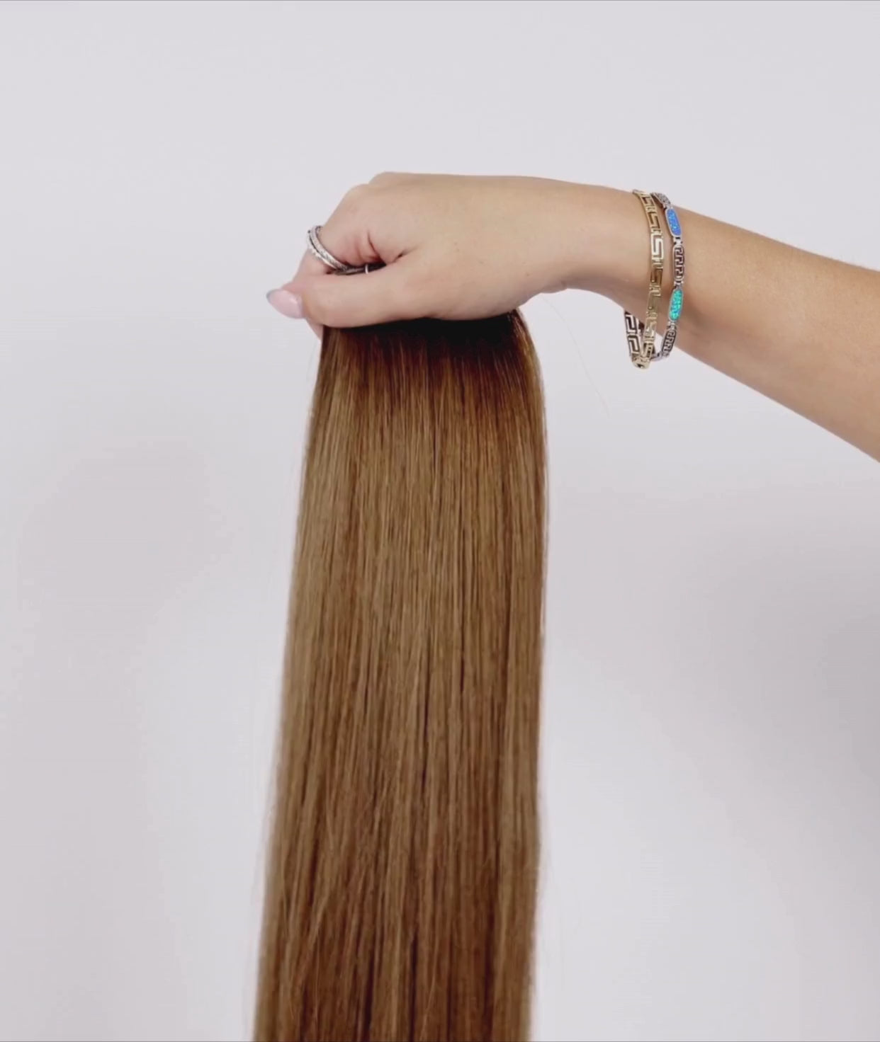 Load video: #DXB Dubai Butterfly Genius Weft Extensions (NEW)